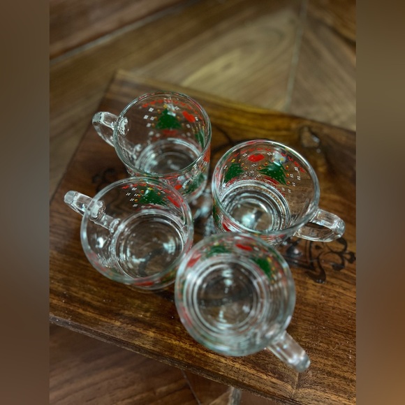 Vintage CHD 1984 Cross-Stitch Christmas 4 Mugs Trees & Hearts 12 oz - Picture 5 of 5